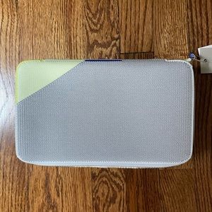 RARE NWT Rothys Large Catchall in Dove Grey